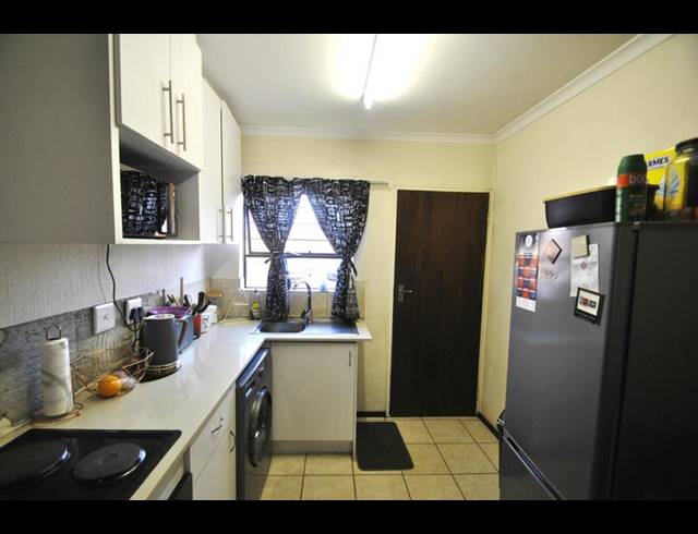 2 BEDROOM SIMPLEX FOR SALE IN DAWN PARK